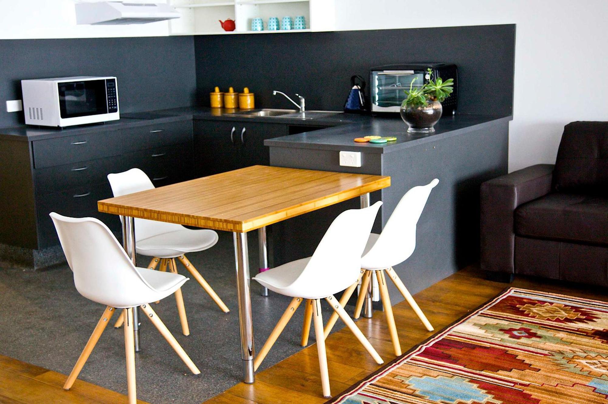 Penguin Beachfront Apartments Room photo